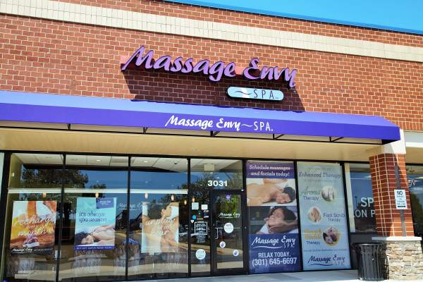 Self Care Sunday with Massage Envy | The Style Medic